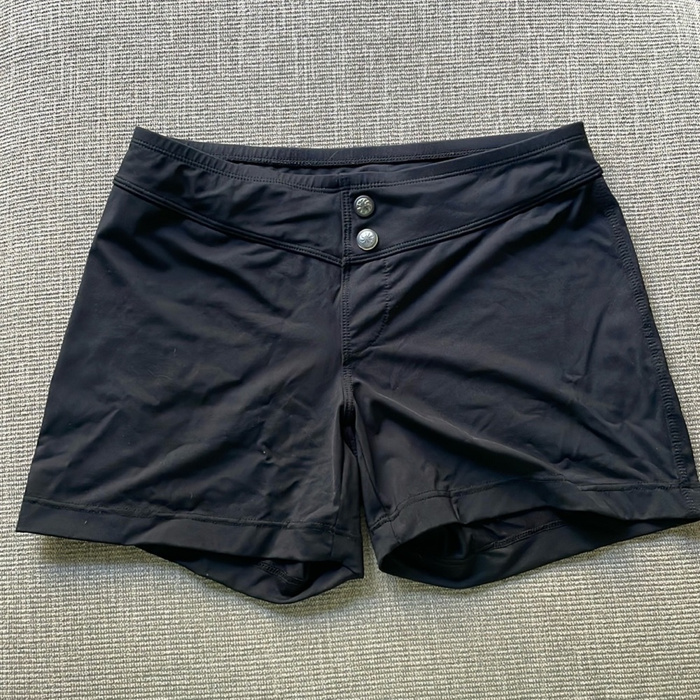 XS Athleta swim shorts